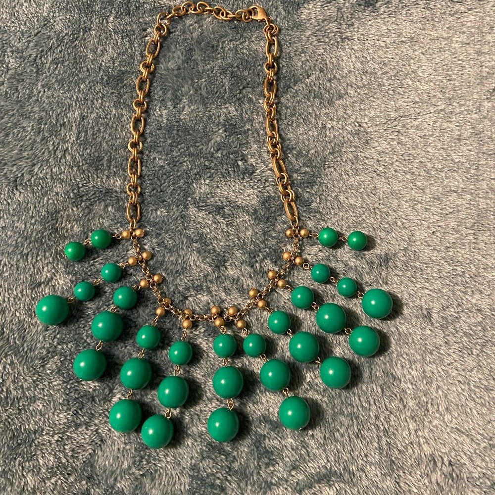 Stella & Dot Large Green Beaded Golden W/Beads Necklace